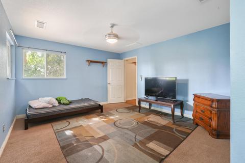 1712 E Parrish Ct, Visalia, CA 93292 photo 43