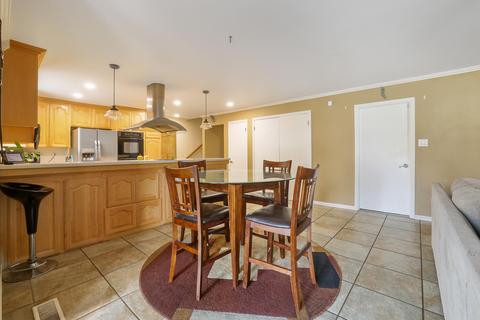 1712 E Parrish Ct, Visalia, CA 93292 photo 32