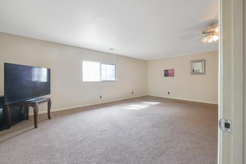 1712 E Parrish Ct, Visalia, CA 93292 photo 51
