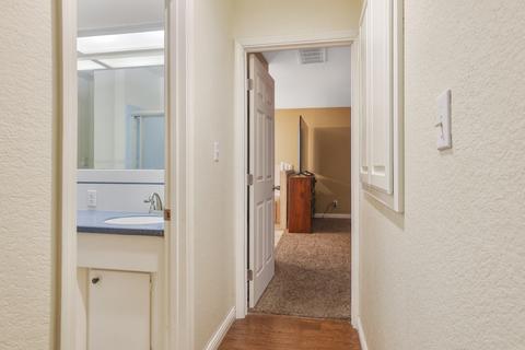 1712 E Parrish Ct, Visalia, CA 93292 photo 41