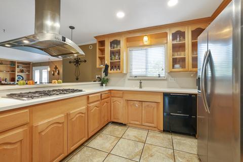 1712 E Parrish Ct, Visalia, CA 93292 photo 29