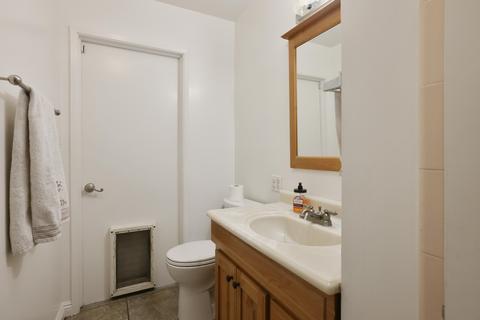 1712 E Parrish Ct, Visalia, CA 93292 photo 25