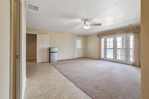 1712 E Parrish Ct, Visalia, CA 93292 photo 62