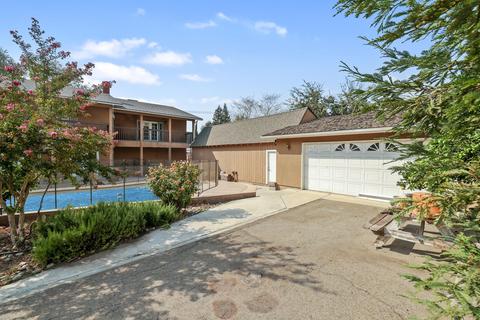 1712 E Parrish Ct, Visalia, CA 93292 photo 4