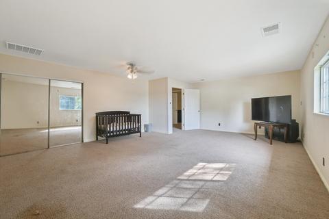 1712 E Parrish Ct, Visalia, CA 93292 photo 52