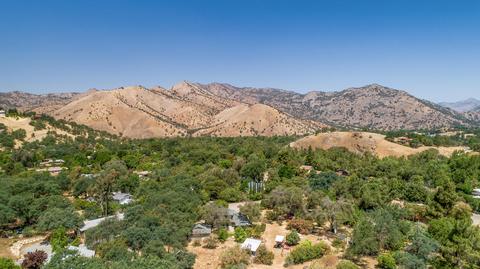 41020 Meadow Dr, Three Rivers, CA 93271 photo 4