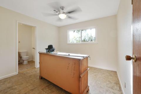 913 Banyan Dr, Lemoore, CA 93245 photo 11
