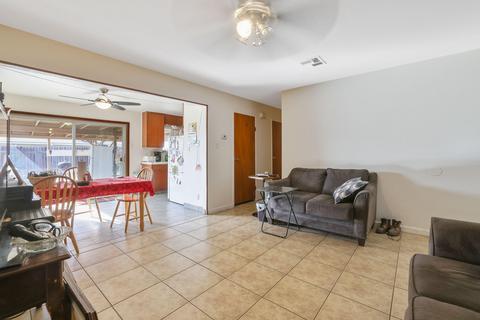 913 Banyan Dr, Lemoore, CA 93245 photo 6