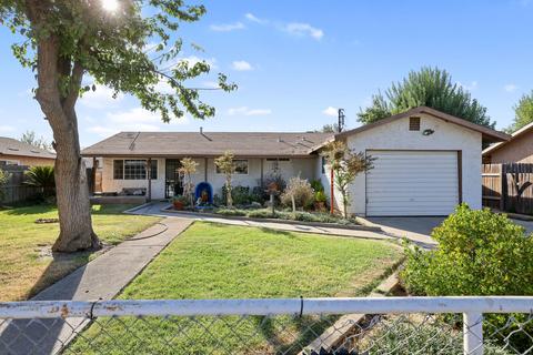 913 Banyan Dr, Lemoore, CA 93245 photo 1