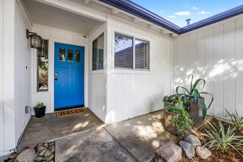 1421 Janet Dr, Exeter, CA 93221 photo 2