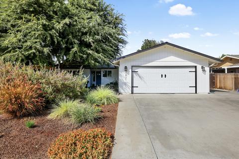 1421 Janet Dr, Exeter, CA 93221 photo 3