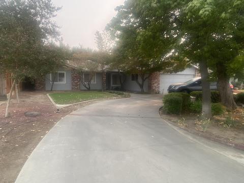 1937 E Mary Ave, Visalia, CA 93292 photo 2