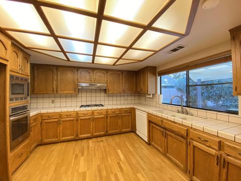 337 E La Vida Ave, Visalia, CA 93277 photo 10
