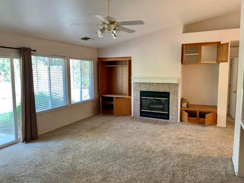 3950 E Iris Ct, Visalia, CA 93292 photo 7