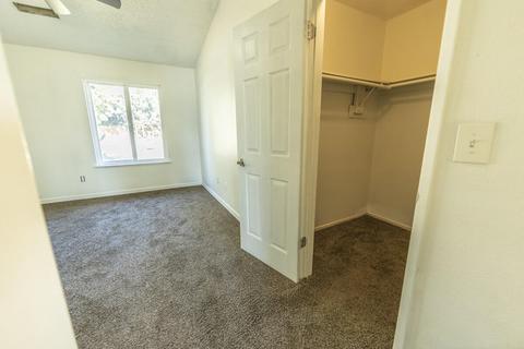 938 Murphy Dr, Lemoore, CA 93245 photo 15