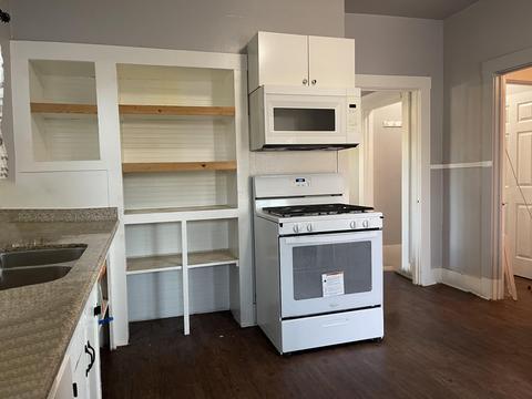 504 W D St, Lemoore, CA 93245 photo 8