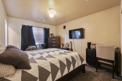 1425 E Cypress Ave, Tulare, CA 93274 photo 17