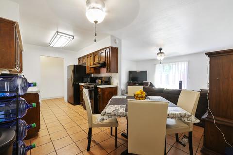 1425 E Cypress Ave, Tulare, CA 93274 photo 10