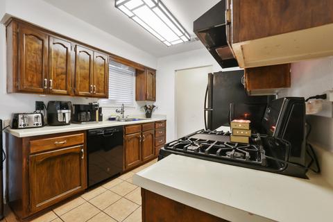 1425 E Cypress Ave, Tulare, CA 93274 photo 9