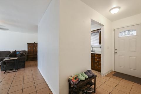 1425 E Cypress Ave, Tulare, CA 93274 photo 5