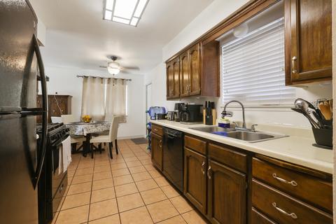 1425 E Cypress Ave, Tulare, CA 93274 photo 8