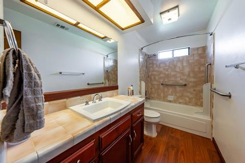 643 Mike Ln, Lemoore, CA 93245 photo 13