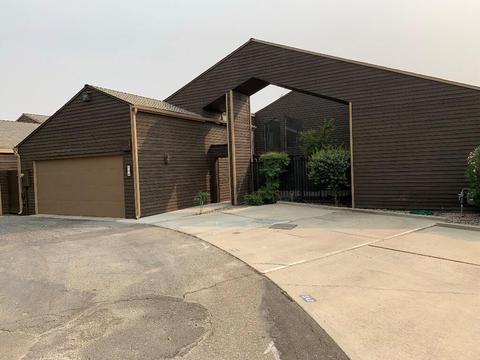 346 Sylmar Ave, Clovis, CA 93612 photo 1