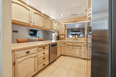 1908 S Stevenson Ct, Visalia, CA 93277 photo 13