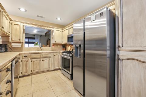 1908 S Stevenson Ct, Visalia, CA 93277 photo 12