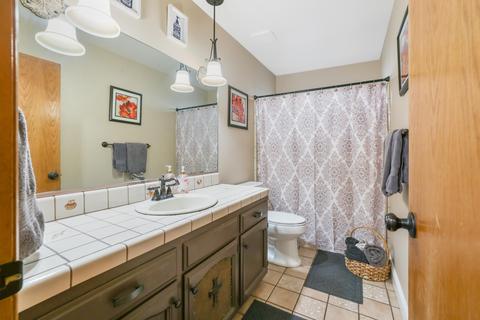 1908 S Stevenson Ct, Visalia, CA 93277 photo 31