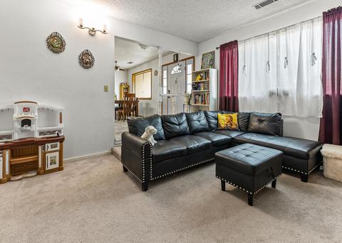 662 Meadow Ln, Lemoore, CA 93245 photo 5