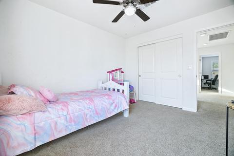 3741 E Kaweah Ave, Visalia, CA 93292 photo 28