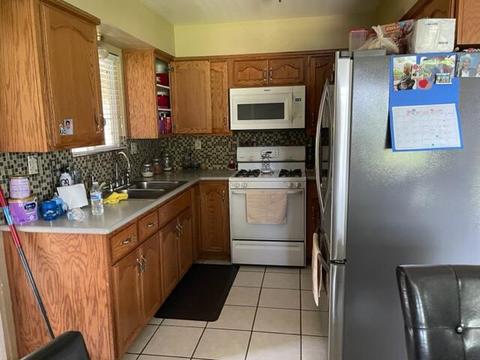 561 N Newman Rd, Tipton, CA 93272 photo 2