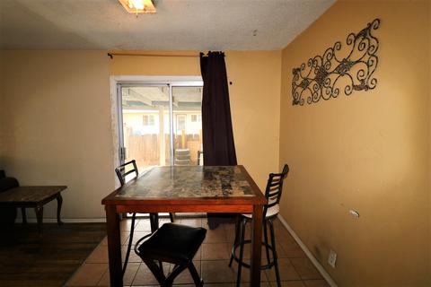 856 S Ann, Tulare, CA 93274 photo 8