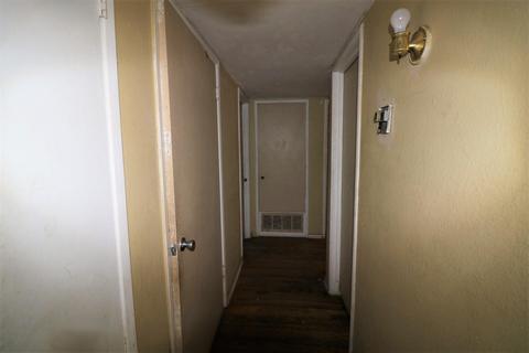 856 S Ann, Tulare, CA 93274 photo 14