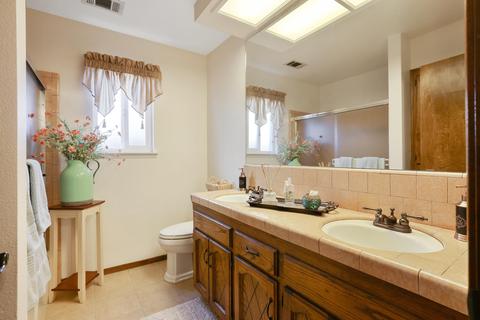 3039 S Oak Park St, Visalia, CA 93277 photo 21