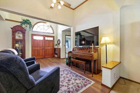 2902 S Bridge St, Visalia, CA 93277 photo 12