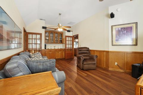 2902 S Bridge St, Visalia, CA 93277 photo 41