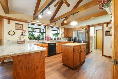 2902 S Bridge St, Visalia, CA 93277 photo 31