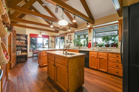 2902 S Bridge St, Visalia, CA 93277 photo 36