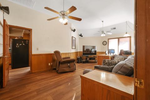 2902 S Bridge St, Visalia, CA 93277 photo 39