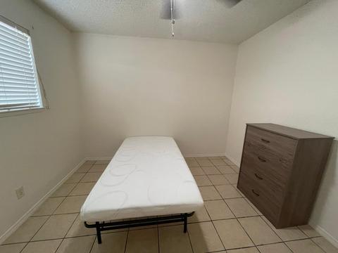 718 S Garden St, Visalia, CA 93277 photo 23