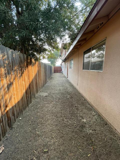 718 S Garden St, Visalia, CA 93277 photo 29