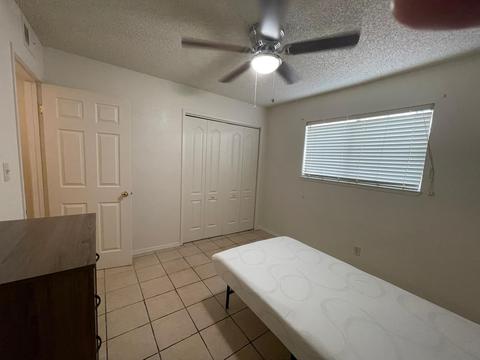 718 S Garden St, Visalia, CA 93277 photo 24
