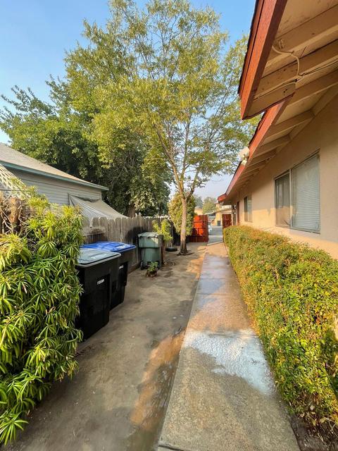 718 S Garden St, Visalia, CA 93277 photo 4