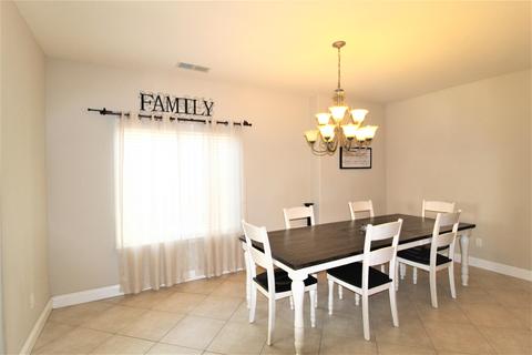 3343 E Grove Ave, Visalia, CA 93292 photo 8