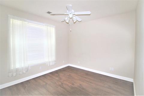 3343 E Grove Ave, Visalia, CA 93292 photo 18