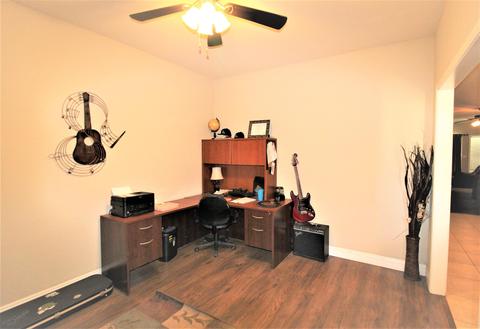 3343 E Grove Ave, Visalia, CA 93292 photo 9