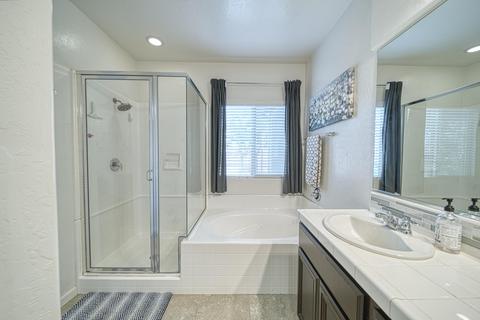 3948 E Cherry Ave, Visalia, CA 93292 photo 13