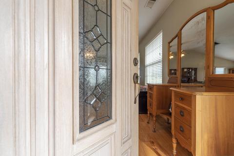30556 Mehrten Dr, Exeter, CA 93221 photo 8